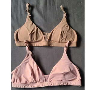Lot of 2 Pepper Limitless Wirefree Scoop Bras Size  Small